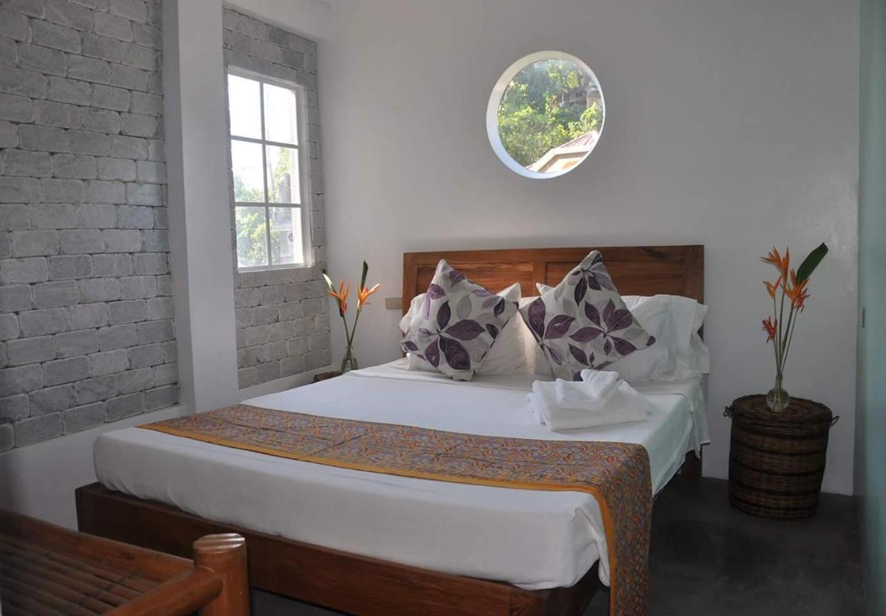 Bed and Breakfast Stone Creek House Romblon Экстерьер фото