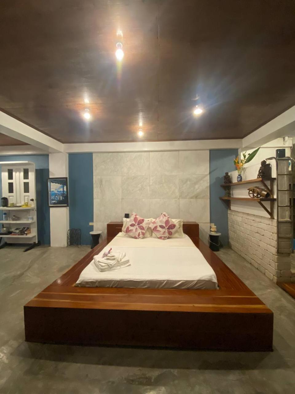 Bed and Breakfast Stone Creek House Romblon Экстерьер фото